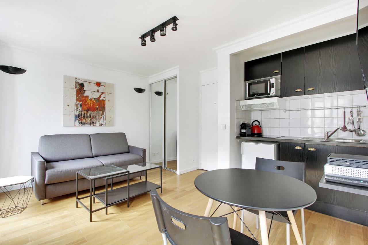 Pick A Flat'S Apartments In Batignolles - Rue Biot Parigi Esterno foto