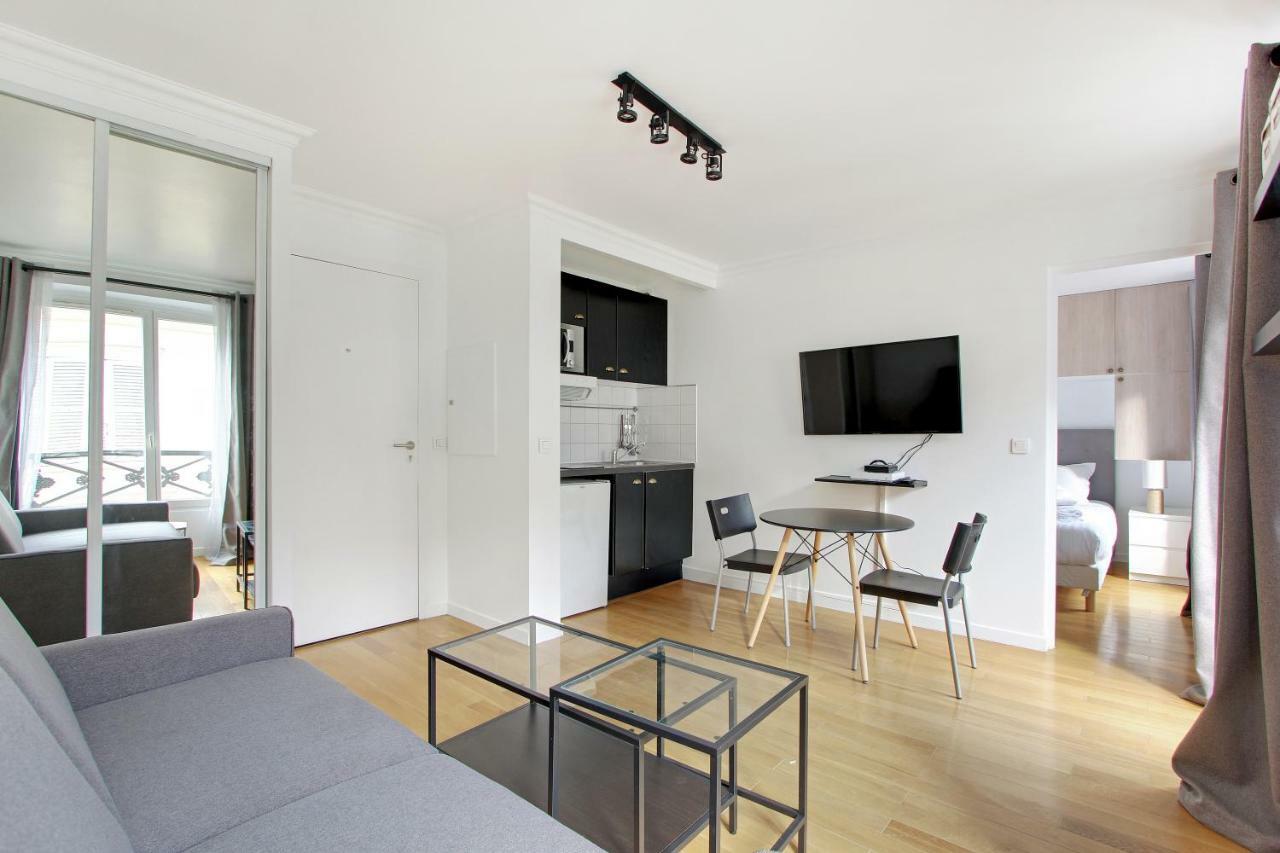 Pick A Flat'S Apartments In Batignolles - Rue Biot Parigi Esterno foto