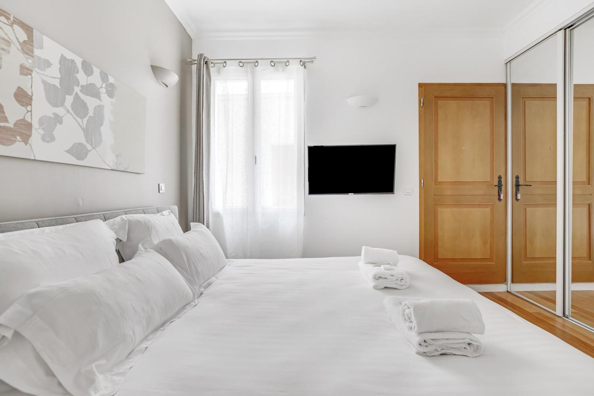 Pick A Flat'S Apartments In Batignolles - Rue Biot Parigi Esterno foto